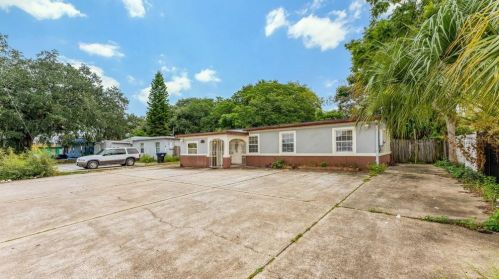 1431 Pine Hills Rd, Orlando, FL 32808-4424