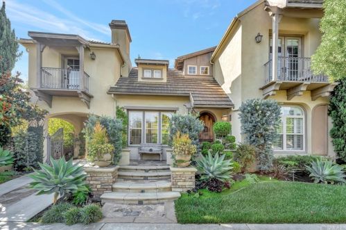 6 Ferrand, Newport Beach, CA 92657-0112