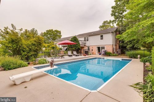 289 Packett Dr, Charles Town WV  25414-5099 exterior