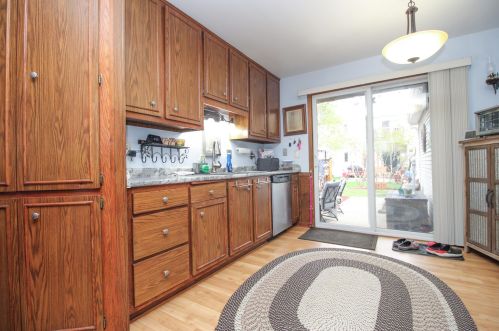 1712 Sunset Dr, Waukesha, WI 53189-8064