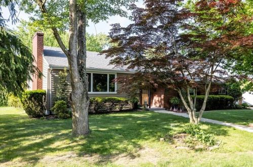 217 Westmont Rd, Pittsburgh, PA 15237-1823