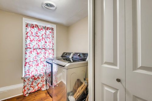 2518 Bridal Wreath Ln, Dallas TX  75233-3304 exterior