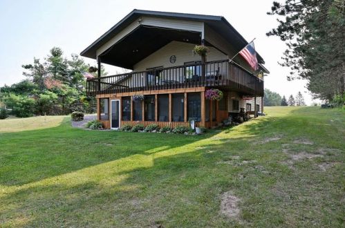 829 Sachmerda Dr, Exeland, WI 54835-3111