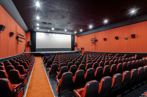 270-10 Grand Central Pkwy, Floral Park NY  exterior