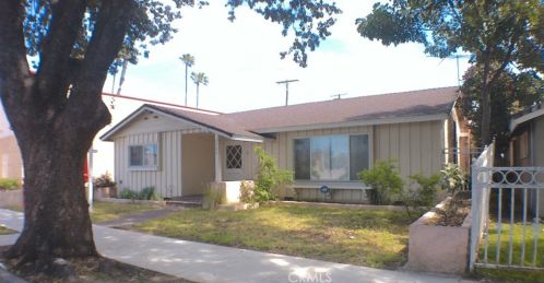 2560 Pine Ave, Long Beach, CA 90806-3036