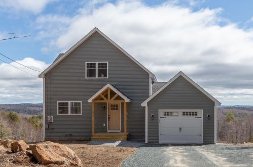 875 Valley Rd, Washington NH  03280-3122 exterior