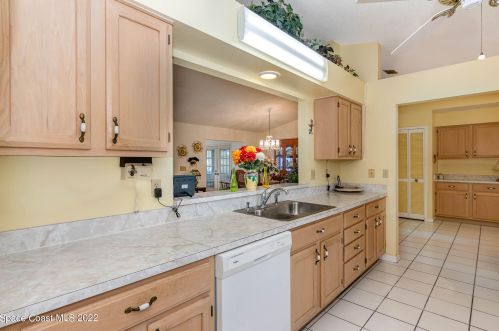 1208 Continental Ave, Melbourne, FL 32940-6701