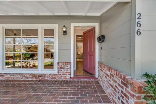 266 King St, Redwood City, CA 94062-1942