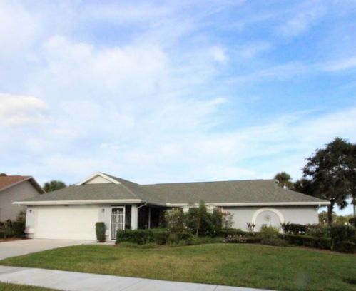 1133 Continental Ave, Melbourne, FL 32940-6743
