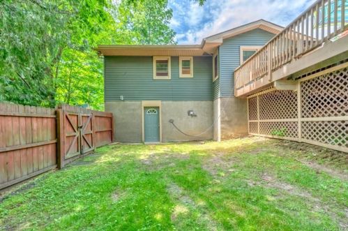 410 Old Post Rd, Marlborough NY  12542-6232 exterior