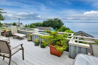 2320 Hughes Ave, Seattle, WA 98116-1836