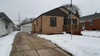 4511 Taylor Ave, Milwaukee, WI 53207-5229