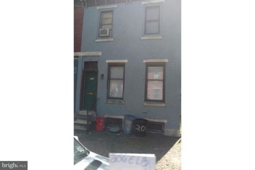 206 Elm St, Camden, NJ 08102-2038