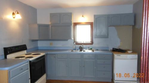 41 Phillips St, Norwich, CT 06351-2020