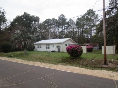 17615 Ctr Dr, Fountain FL  32438-5129 exterior