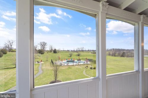 15840 Parnell Ct, Haymarket VA  20169-1667 exterior