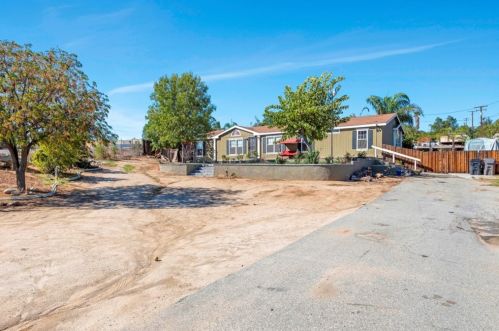 18495 Darin Dr, Perris CA  92570-9187 exterior
