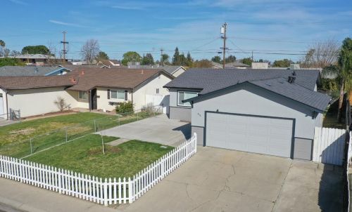 442 Elm Ave, Manteca, CA 95336-4515