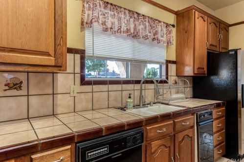 12070 Morning Ave, Downey CA  90242-2324 exterior