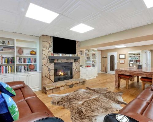 400 Windjammer Dr, Southold NY  11971-2217 exterior