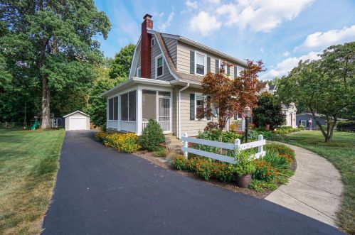 236 Laurel Ave, Milford, OH 45150-1022