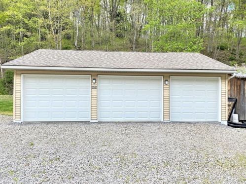 749 Kittanning Hollow Rd, East Brady PA  16028-3013 exterior