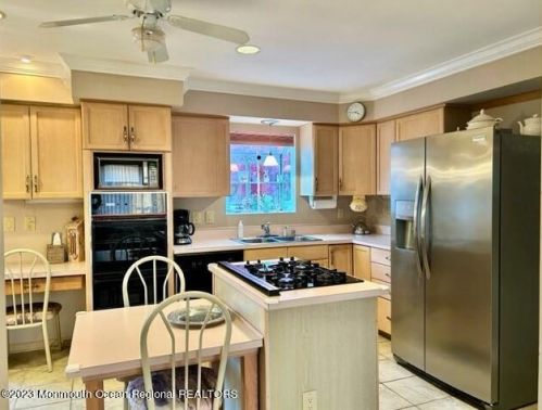 1768 Woodside Rd, Lacey NJ  08731-3360 exterior