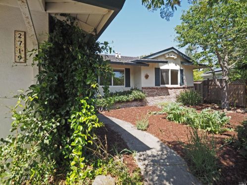 2719 Maynes Ct, Santa Rosa, CA 95405-8408