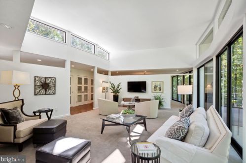 4690 Province Line Rd, Princeton NJ 08540-4303 exterior