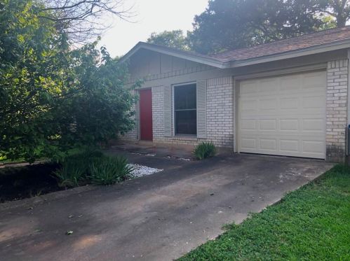 2321 Aldford Dr, Austin TX  78745-4817 exterior