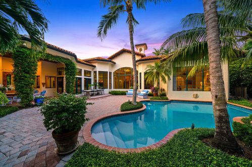 1218 Harbor Dr, Delray Beach FL  33483-7158 exterior