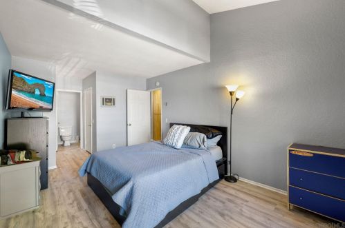 704 Silver Dr, Vista CA  92083-4243 exterior