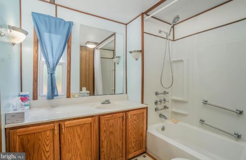 212 Stonehouse Rd, Carlisle PA  17015-9429 exterior