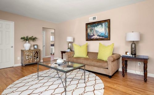 1027 Manchester St, National City CA  91950-4114 exterior