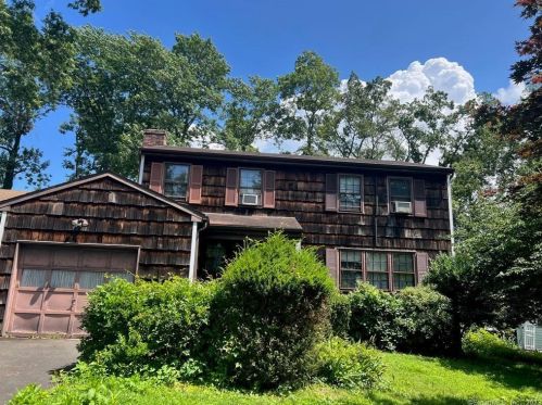 30 Soundview Dr, Stamford, CT 06902-7113