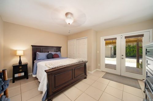 52777 Eisenhower Dr, La Quinta CA  92253-3358 exterior
