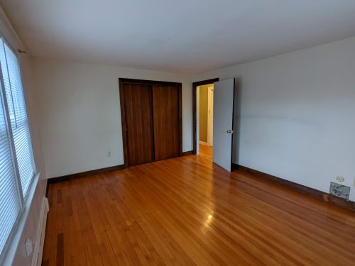 97 Wheeler Ave, Salem NH  03079-3494 exterior