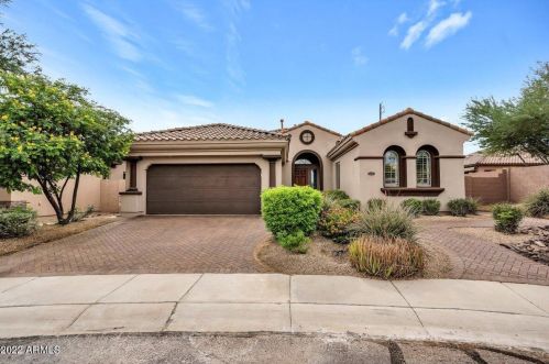 22520 38th Pl, Phoenix AZ  85050-5468 exterior