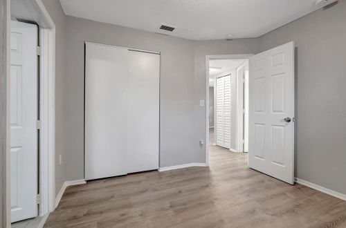 9780 Park Lake Dr, Pinellas Park FL  33782-3563 exterior