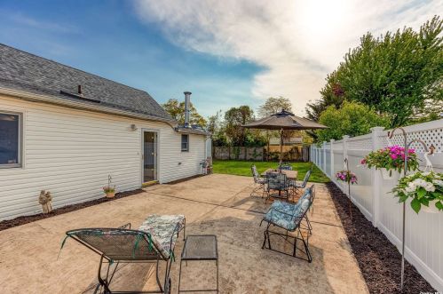 3 Short Ln, North Bellmore NY  11710-4523 exterior