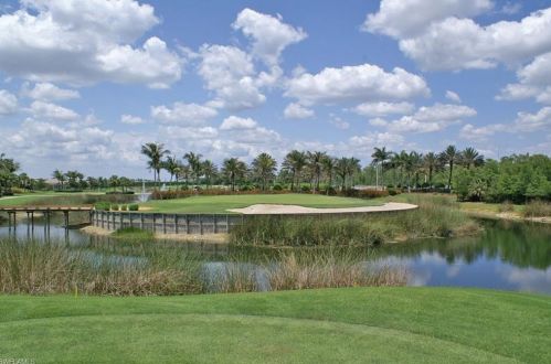 3870 Sawgrass Way, Naples FL  34112-3424 exterior