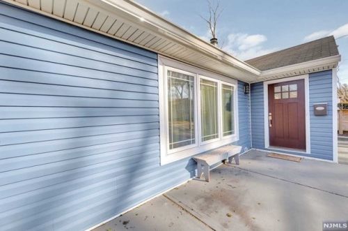 297 Harriot Ave, Harrington Park, NJ 07640-1422