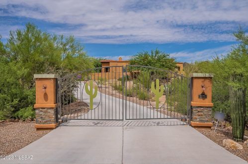 1575 Fern Cliffs Ct, Tucson, AZ 85745-8837