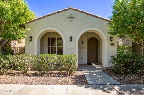 992 Reber Ave, Gilbert, AZ 85296-1469