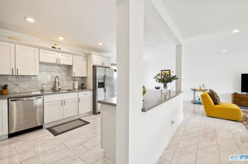 1840 Sandcliff Rd, Palm Springs CA  92264-4844 exterior