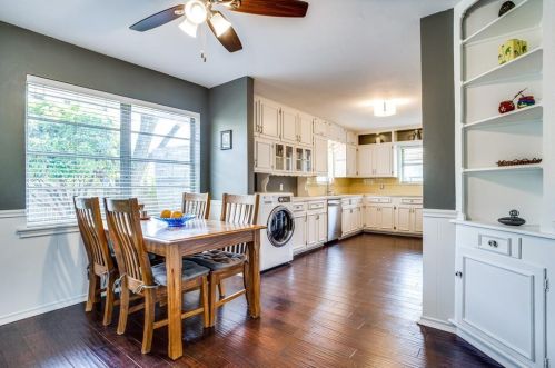 406 Frances Way, Richardson TX  75081-4206 exterior