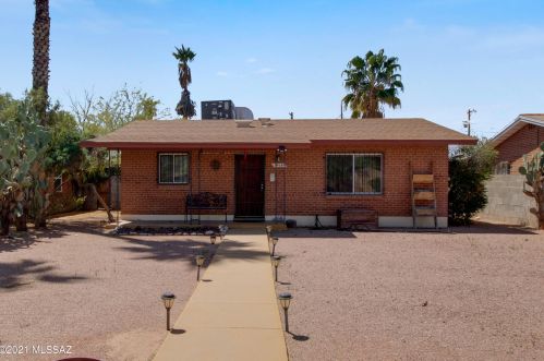 1404 Spring St, Tucson, AZ 85719-3328