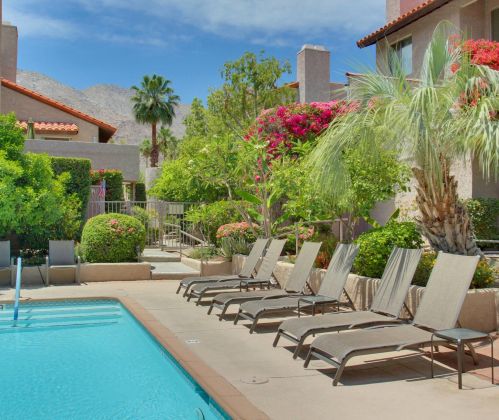 280 Avenida Caballeros, Palm Springs CA  92262-6780 exterior