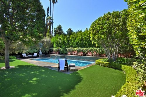 5037 Gaviota Ave, Van Nuys CA  91436-1427 exterior