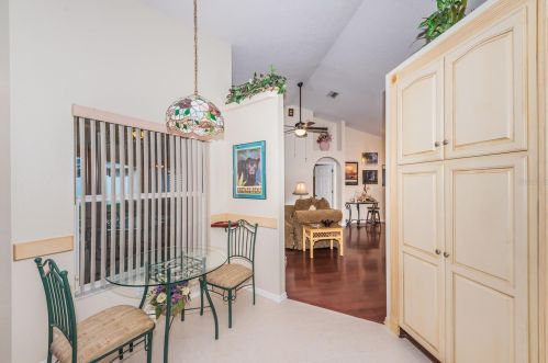 1083 Northridge Dr, Palm Harbor FL  34683-2720 exterior